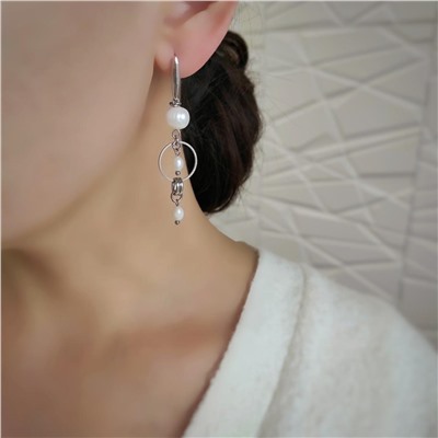 Серьги асимметрия с барочным жемчугом в белом металле