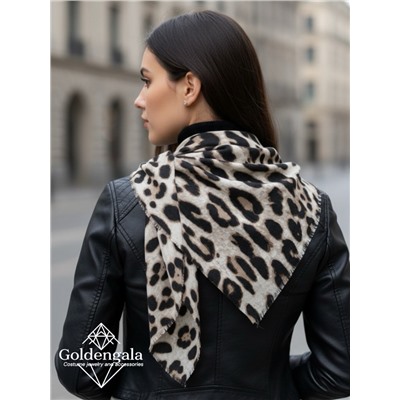 Платок утепленный шерстяной "Нежность шерсти" Арт 25107/01