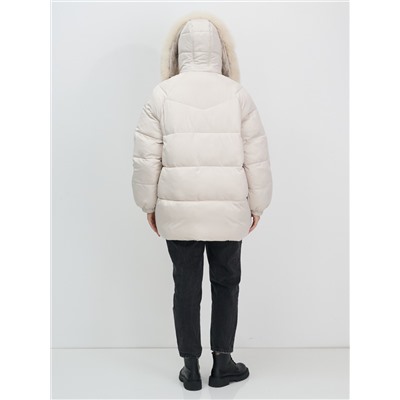 Куртка зимняя женская с мехом и капюшоном тренд бежевого цвета 7639B