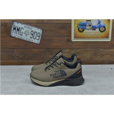 Низкие трекинговые The North Face c мехом