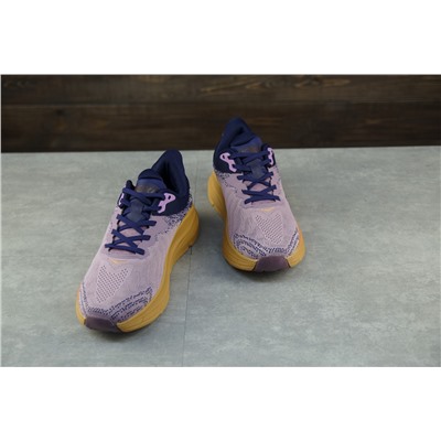 HOKA CHALLENGER ATR 7