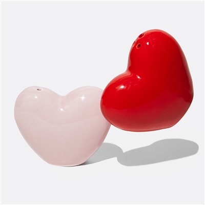 Набор из солонки и перечницы Love