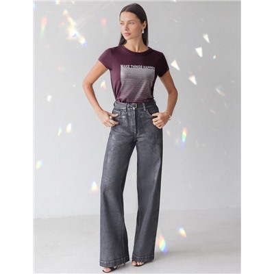 Нарядная футболка с блестящим принтом фольгой