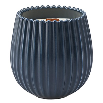 Свеча ароматическая с деревянным фитилём Spicy Snowflakes из коллекции Edge, синий, 60 ч