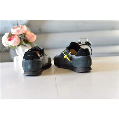 Calvin Klein из натуральной замши и нейлона