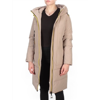 888 BEIGE Пальто зимнее женское VINVELLA (200 гр. холлофайбер)