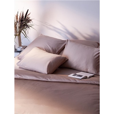 Набор наволочек из премиального сатина бежевого цвета из коллекции Essential, 70х70 см