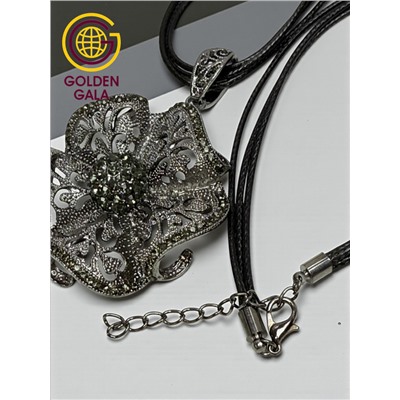 Кулон на кожаном шнурке "Женская грация" Арт КШ2130/14