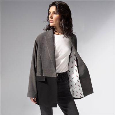 Жакет с контрастными швами, Решительный ход