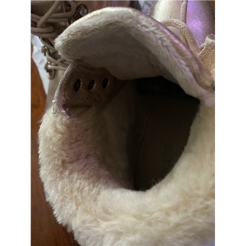 STIEFELETTE TAMARA AUS LEDER, Gr. 39, Цвет beige, Бренд GUESS