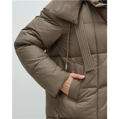 Пальто зимнее утепленное с капюшоном женское коричневого цвета 7700K