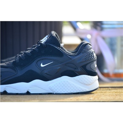 Nike Huarache из натуральной замши и кожи