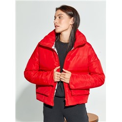 Красная демисезонная короткая куртка на молнии