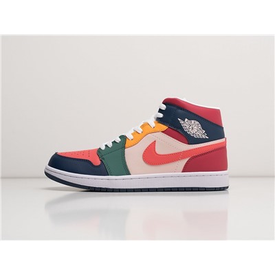 Кроссовки Nike Air Jordan 1 Mid