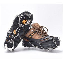Цепи с шипами для зимней обуви (ледоступы) - 19 шипов из высококачественной нержавеющей стали на каждую ногу. Прочная цепная система для превосходного сцепления с дорогой на разнообразной местности или в других сложных зимних условиях