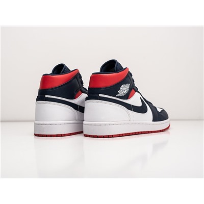 Кроссовки Nike Air Jordan 1 Mid