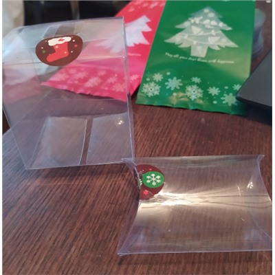 прозрачная подарочная коробка из ПВХ для конфет или других подарков + бонус новогодний стикер (наклейка) 7Х7Х7