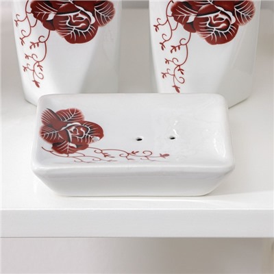 Набор аксессуаров для ванной комнаты «Роза», 4 предмета (дозатор 300 мл, мыльница, 2 стакана), цвет белый