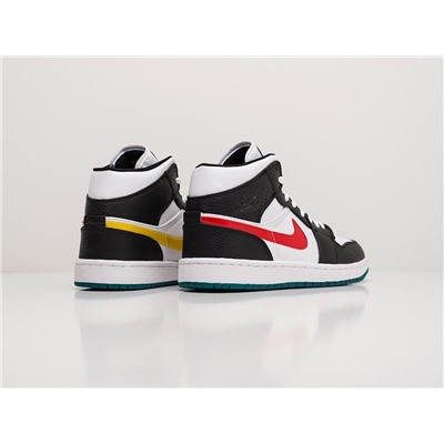 Кроссовки Nike Air Jordan 1 Mid