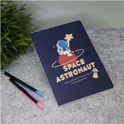 Блокнот (А5) "Space astronaut star", black