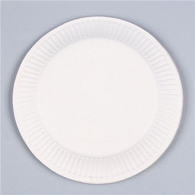 Набор бумажной посуды одноразовый Зайка»: 6 тарелок, 1 гирлянда, 6 стаканов