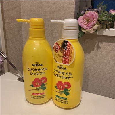 Кондиционер для поврежденных волос Camellia Oil Hair Conditioner, KUROBARA 500 мл