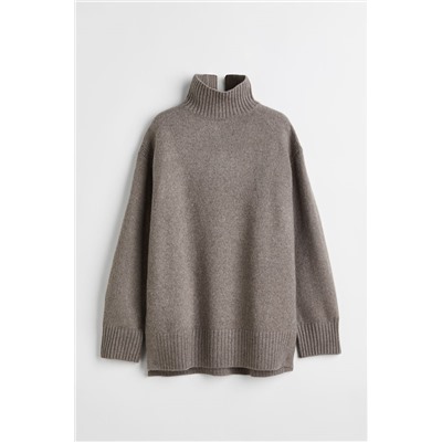 Oversized polo-neck jumper