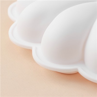 Форма силиконовая для муссовых десертов и выпечки KONFINETTA «Ромашка», 22×5 см, цвет белый